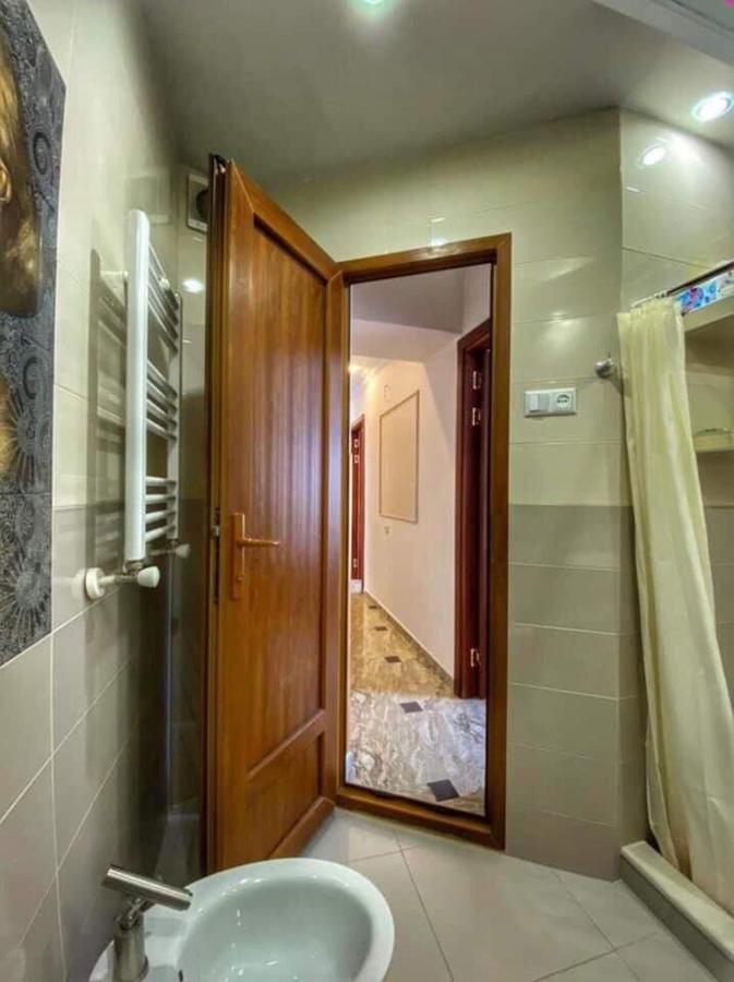 Apartment Dolphin Batumi Exterior photo