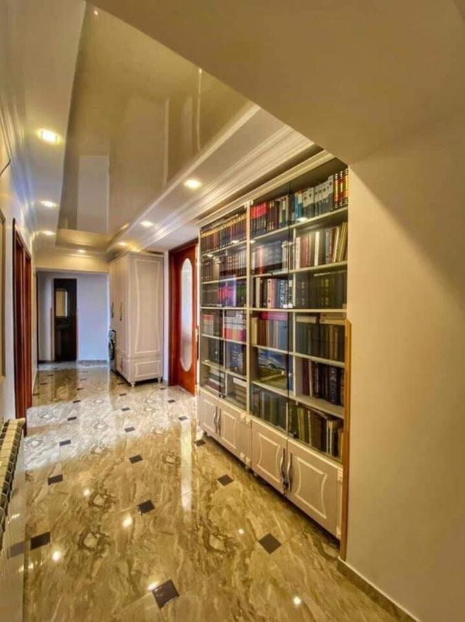 Apartment Dolphin Batumi Exterior photo